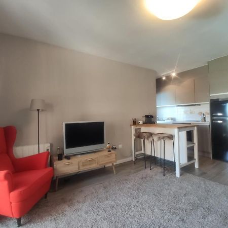 Apartamento D'Ousseau Jaca Exterior photo