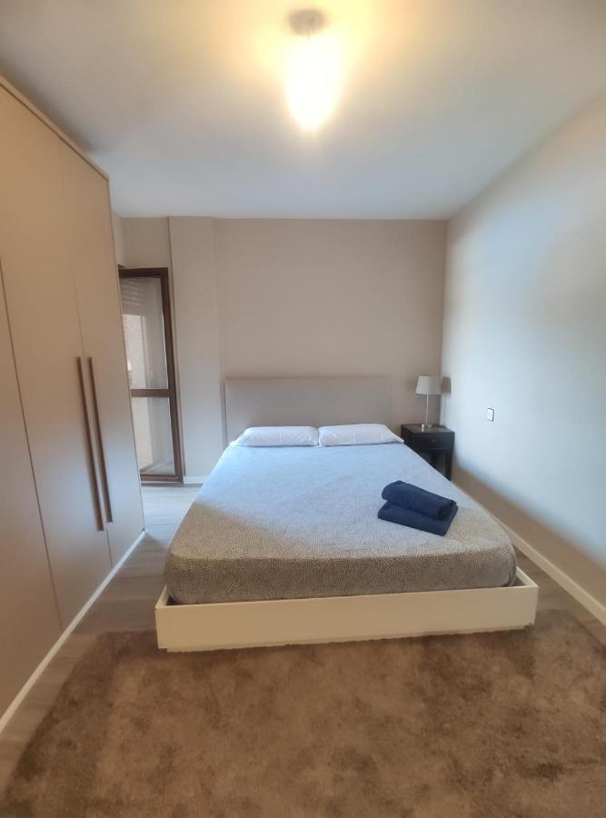 Apartamento D'Ousseau Jaca Exterior photo